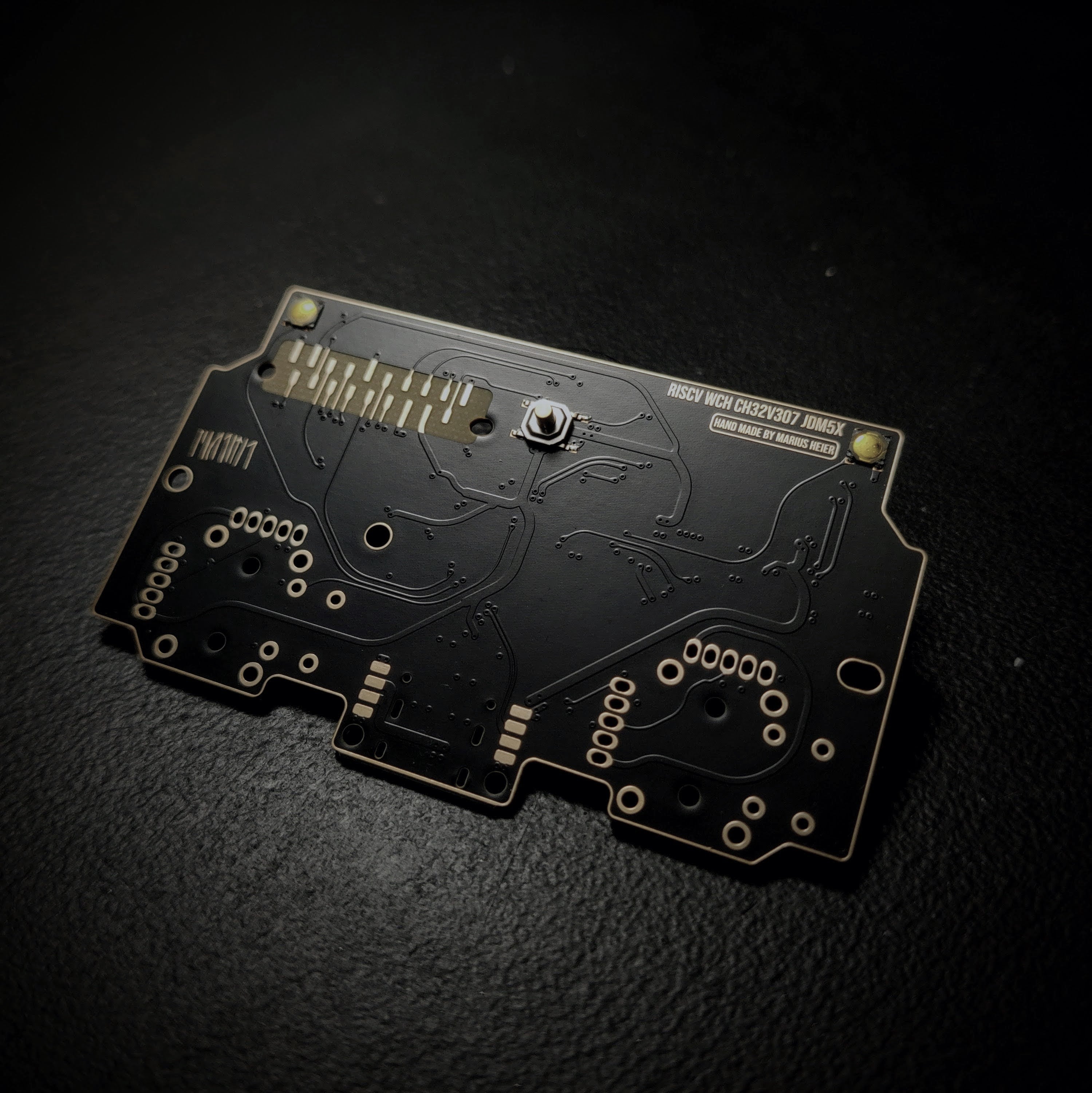 Official Marius MH4 digital 5-pin board photograph